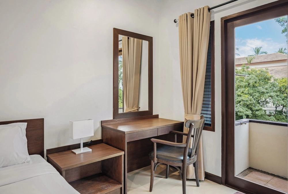 Simply Stay Fishermans Village