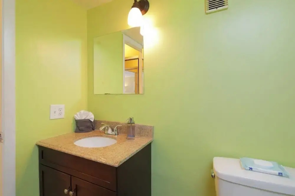 Gorgeous Studio/1bath, Miami Beach, 1 Block to the Ocean!