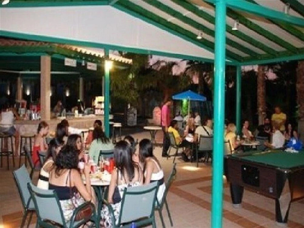 Oasis Apartments