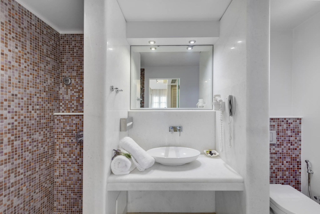 Kouros Art Hotel