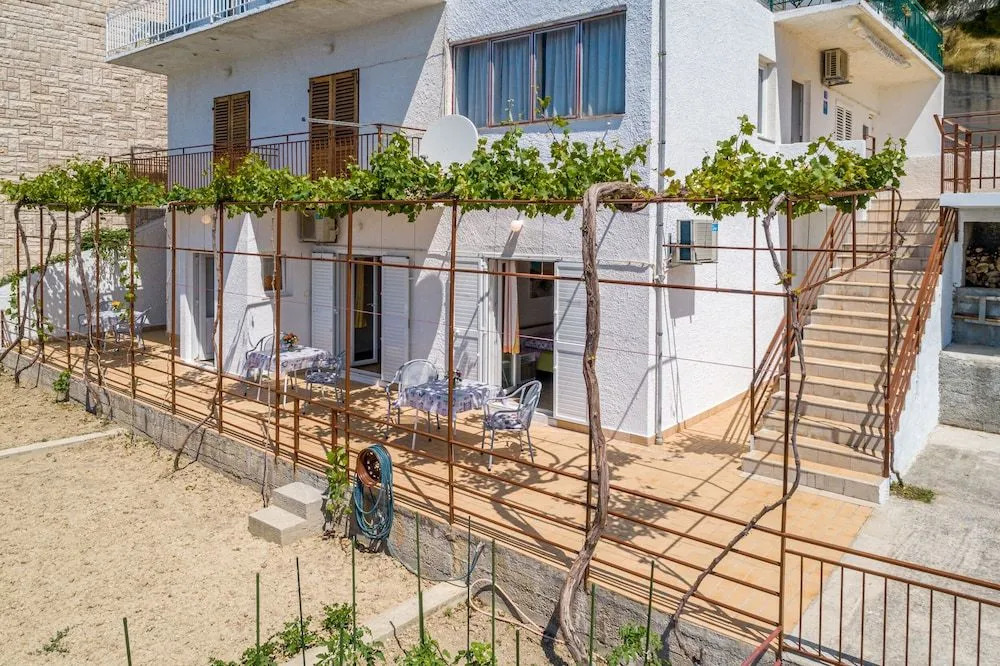 Rooms Sani