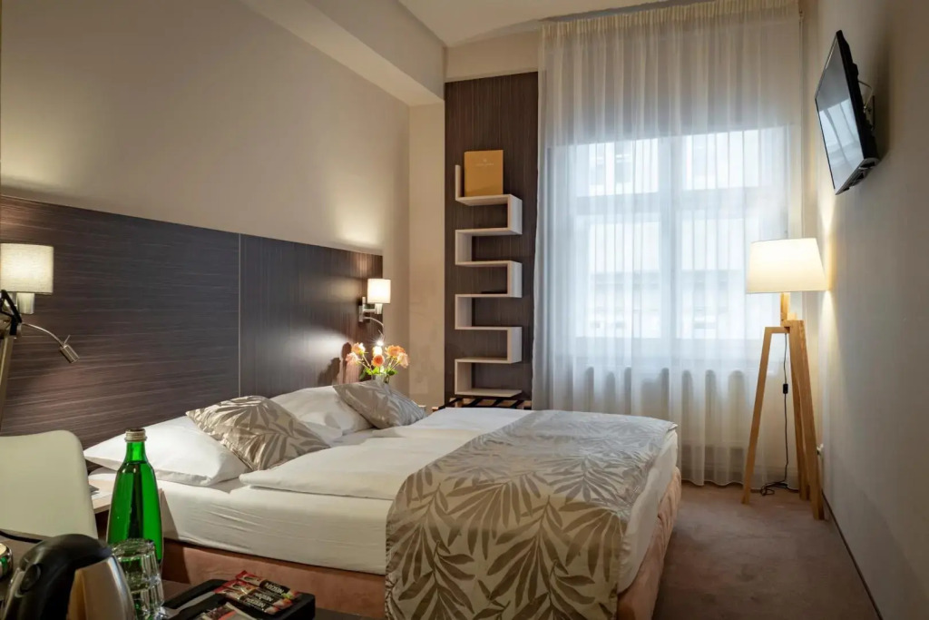Pytloun Kampa Garden Hotel Prague