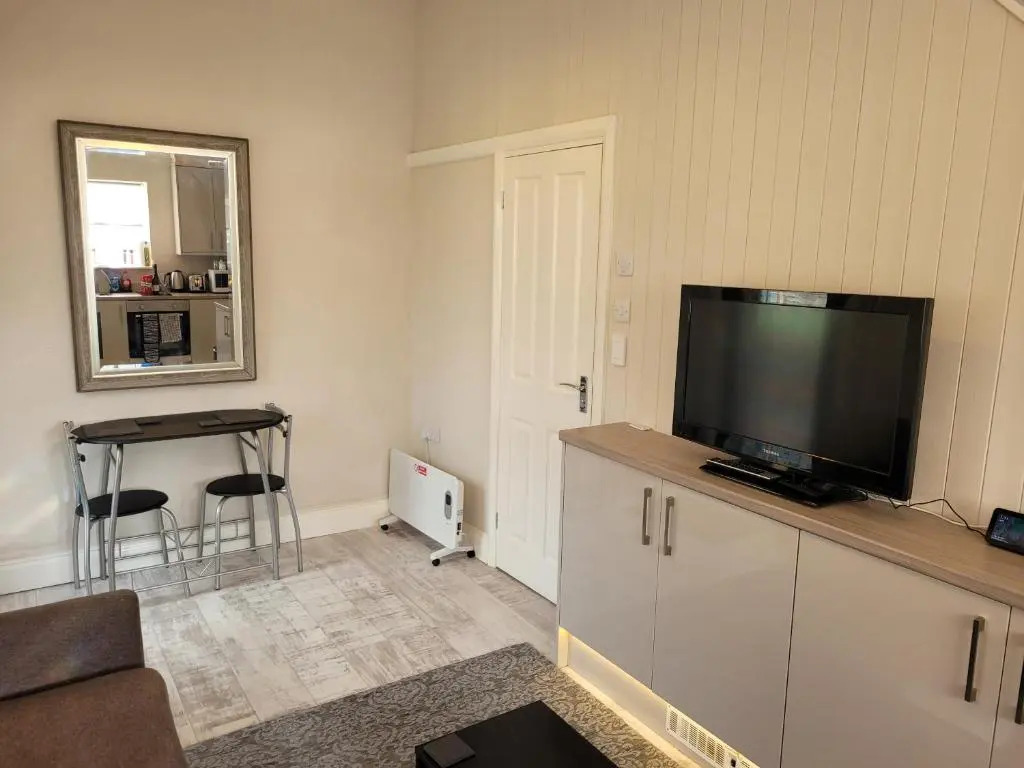 Carlisle Central, Cute Studio Appt, The Cupboard