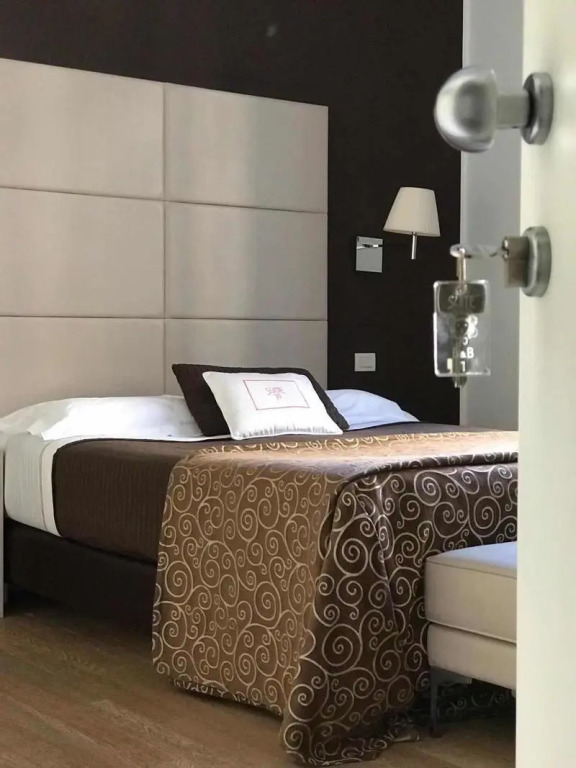 Suite 70