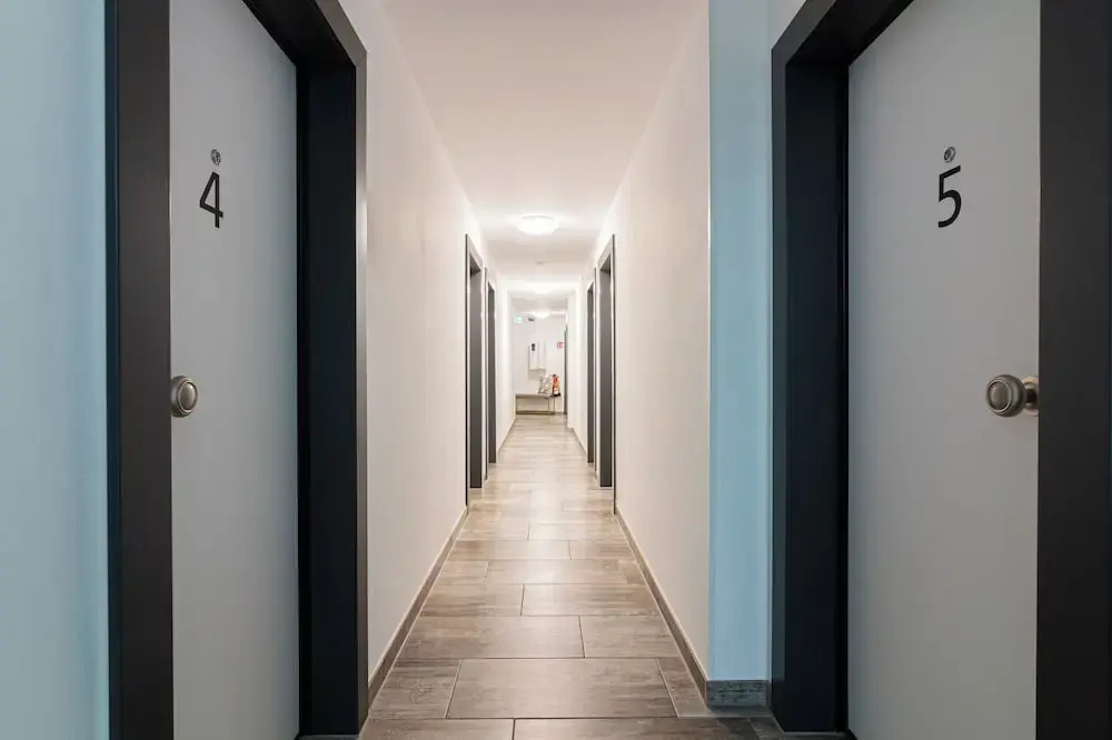 Nine Rooms - Serviced Rooms