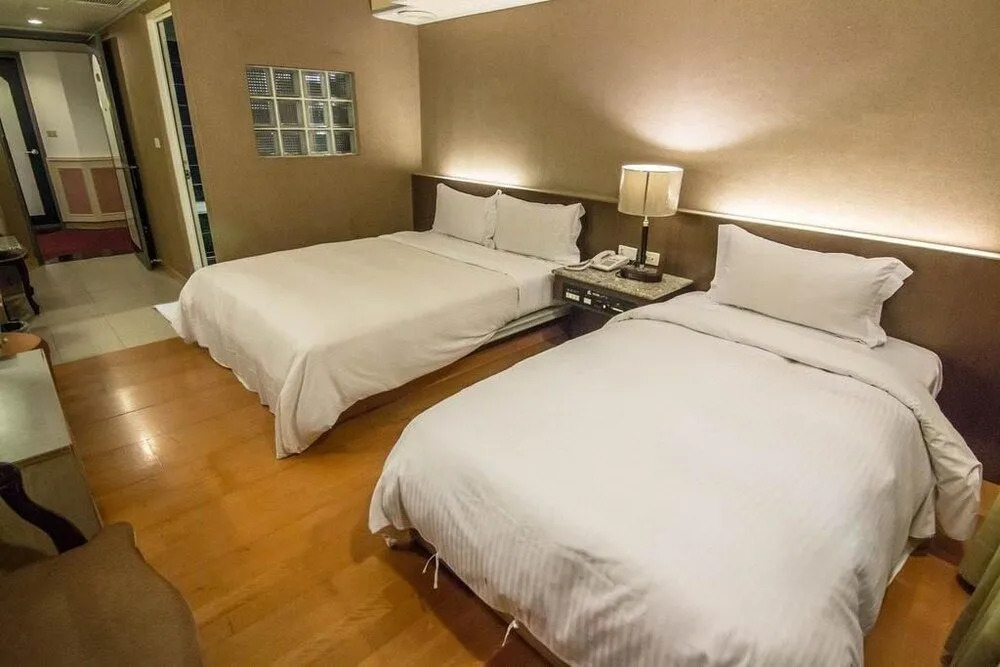 Katherine Plaza Hotel