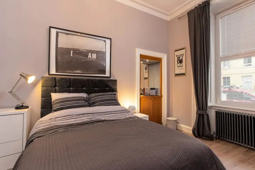Stylish 2 Bedroom Apartment By Edinburgh Castle