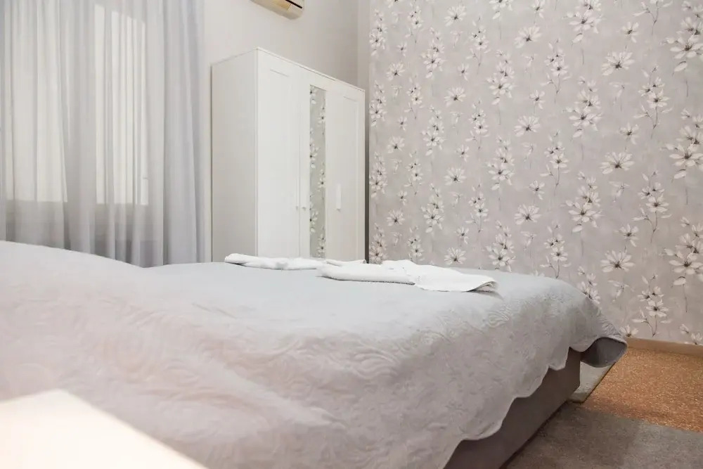 Fabulous Apartment Across Flisvos