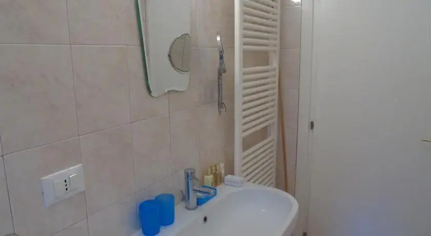 Apartment Massarenti 27