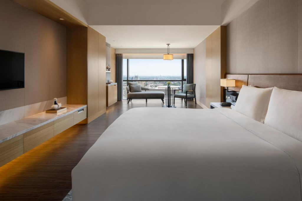 New World Langfang Hotel