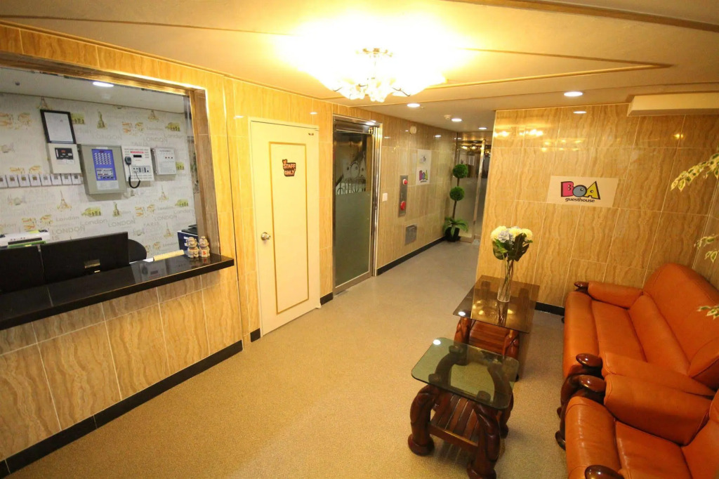BoA Travel House