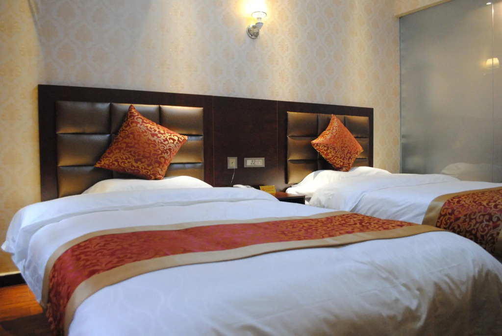 Qintian Business Hotel