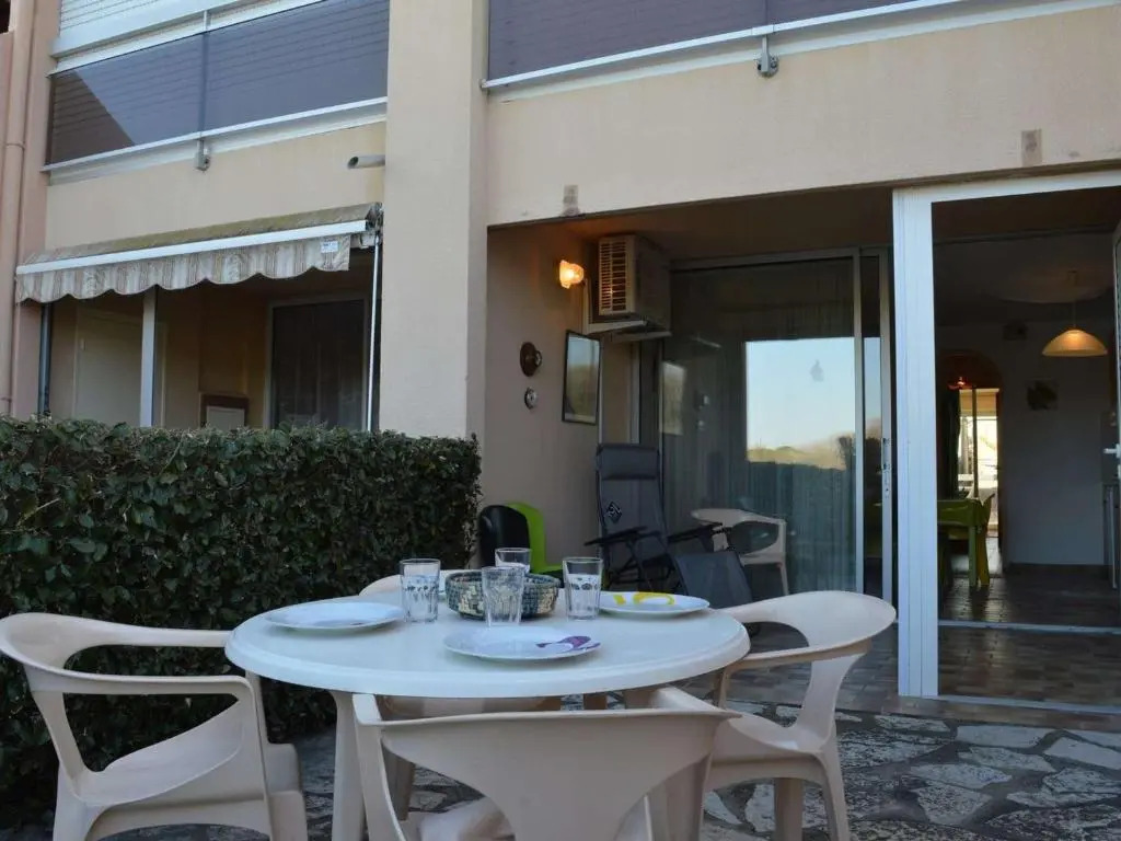 Appartement Saint-Cyprien, 2 pièces, 6 personnes - FR-1-225D-4