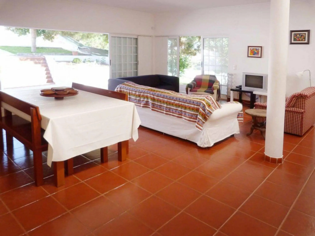 Villa Charneca