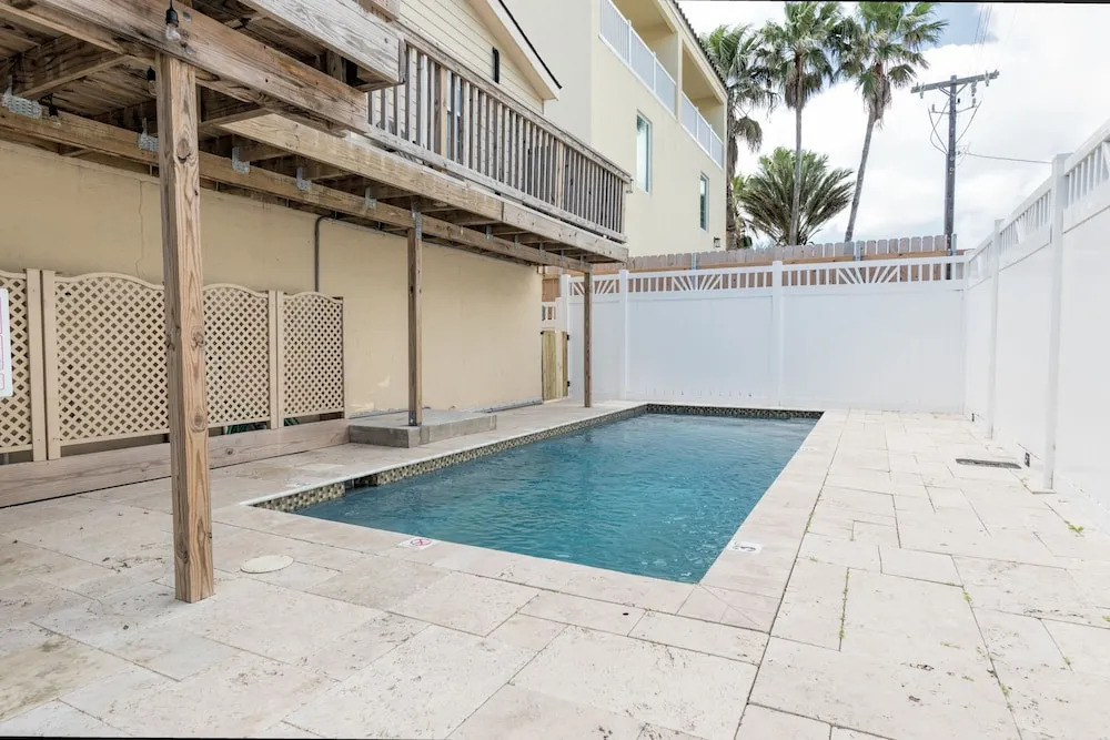 South Padre Island Duplex by RedAwning