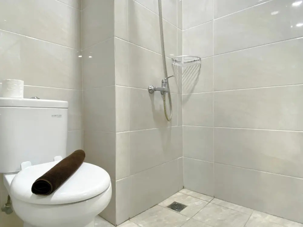 Simply Look Studio At Mustika Golf Residence (No Kitchen) Apartment