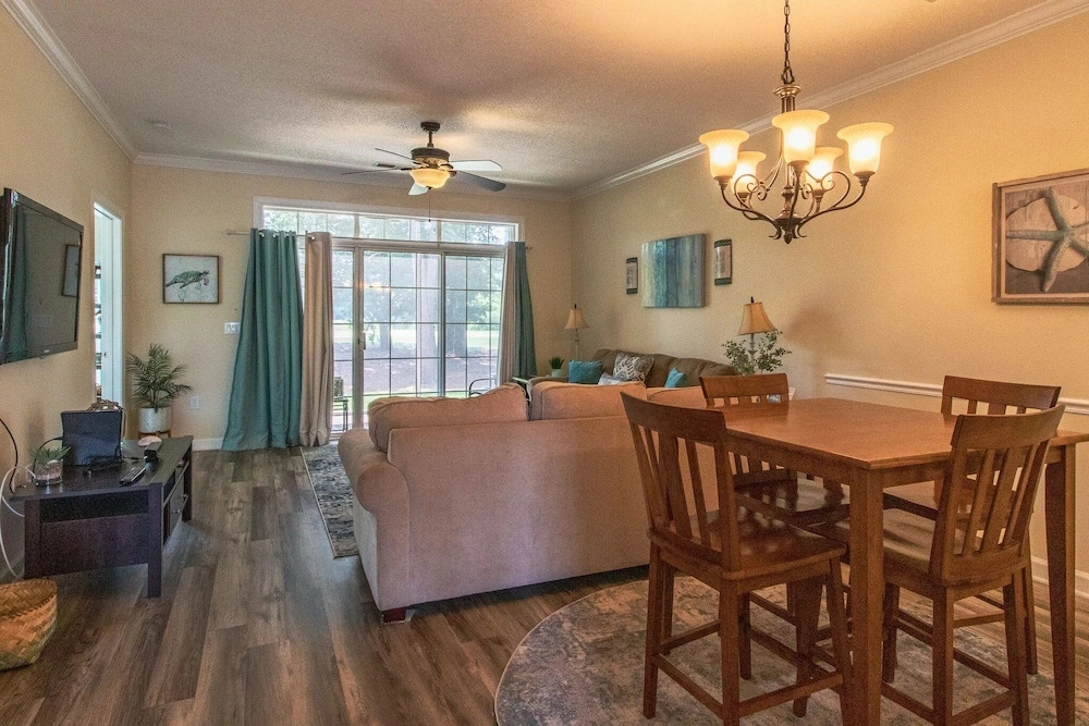 Cypress Bend #1113 2 Bedroom Condo by Redawning