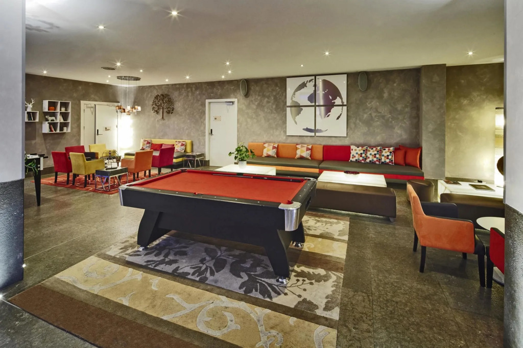 Kyriad Prestige Lyon Est - Saint Priest Eurexpo Hotel and Spa