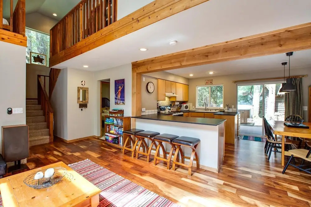 78sl - Hot Tub - Wifi - Bbq - Pets Ok - Sleeps 8 3 Bedroom Home