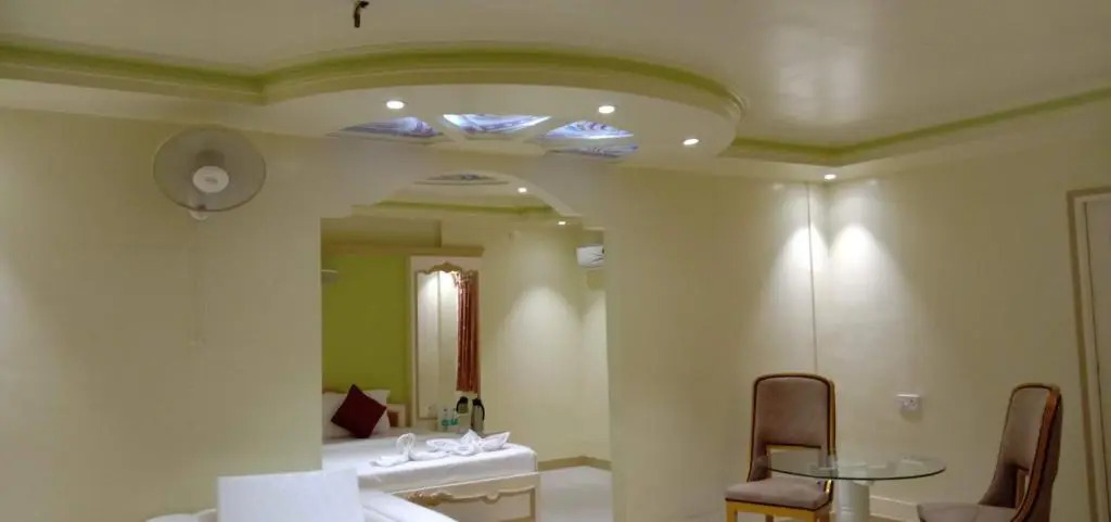 Hotel Saptarshi