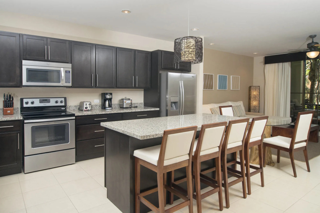 Breeze Private Residence Club
