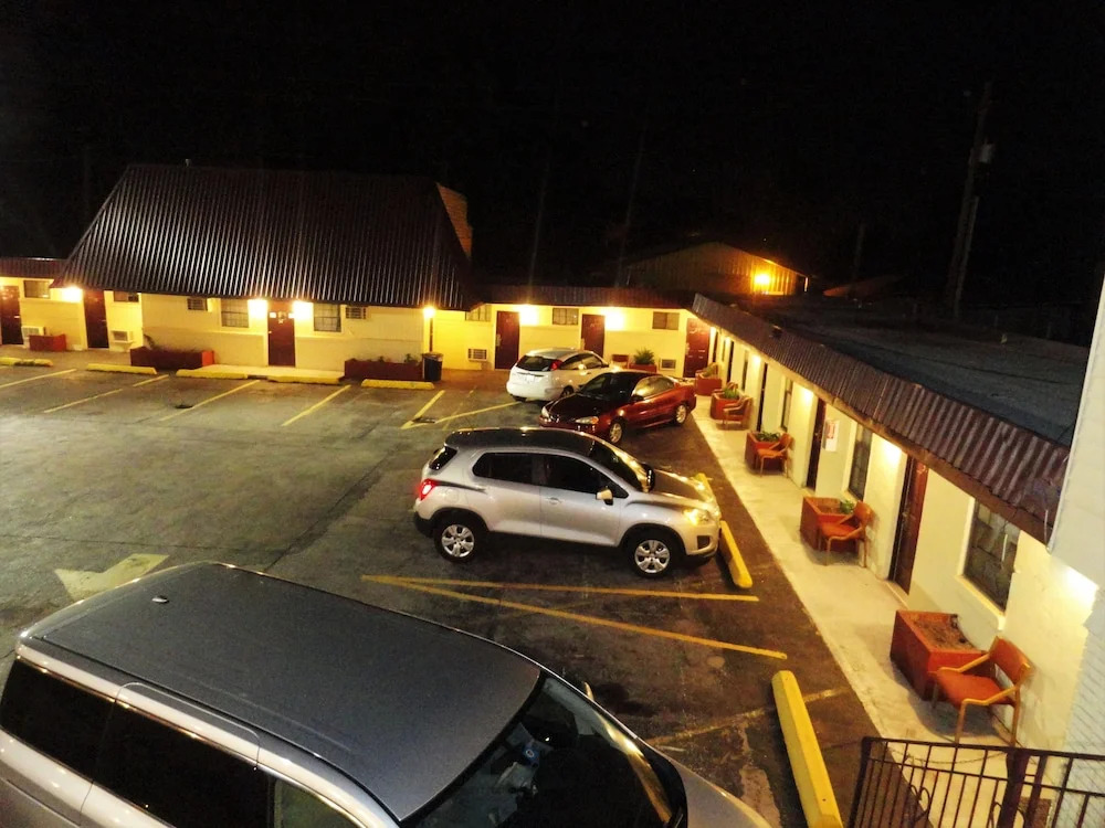Economy Inn Lawton