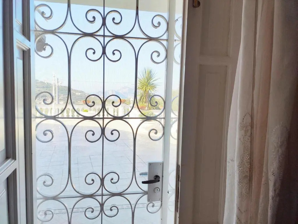 Villa Giulia upto 12people overlooking Capri