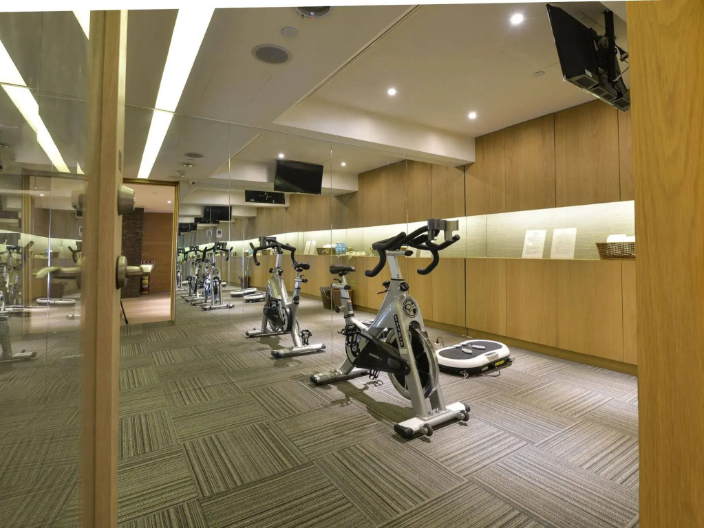 FX Hotel Kaohsiung Zhonghua Road Branch