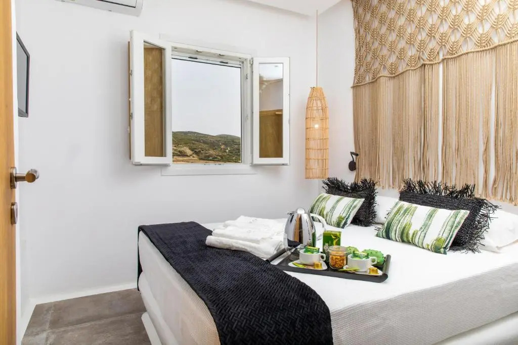 Ninemia Naxos Suites