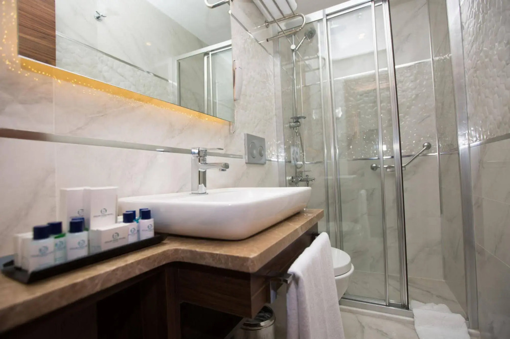 Guler Park Hotel