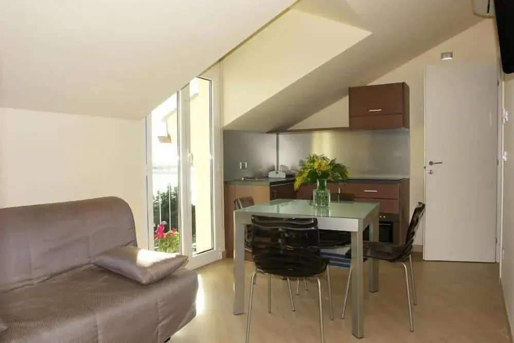 Residence Villa Carmen fronte mare a 50 mt
