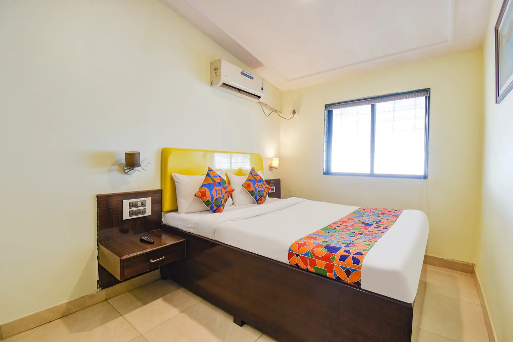 FabHotel Hillview Furnished Stays
