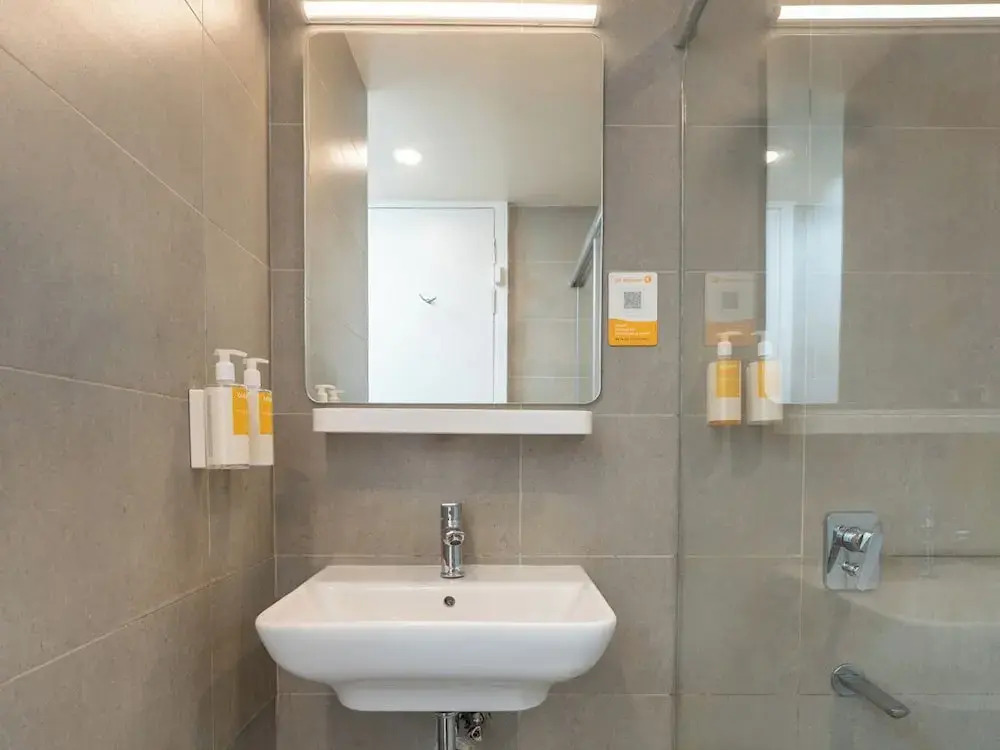 Bloom Hotel - DLF Road Gachibowli