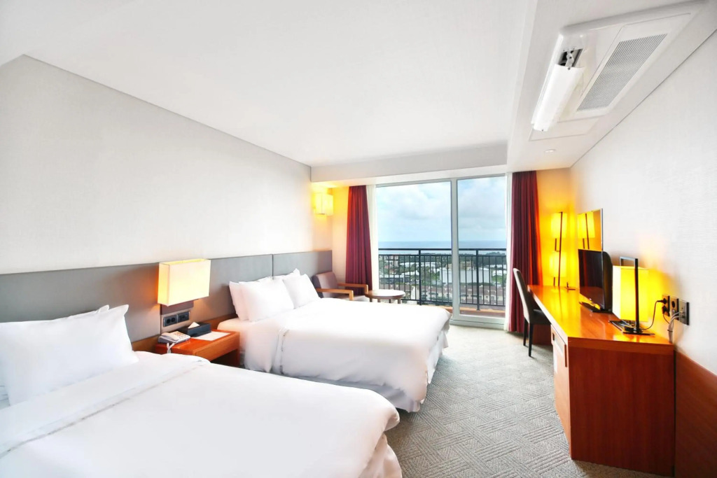 Bareve Hotel