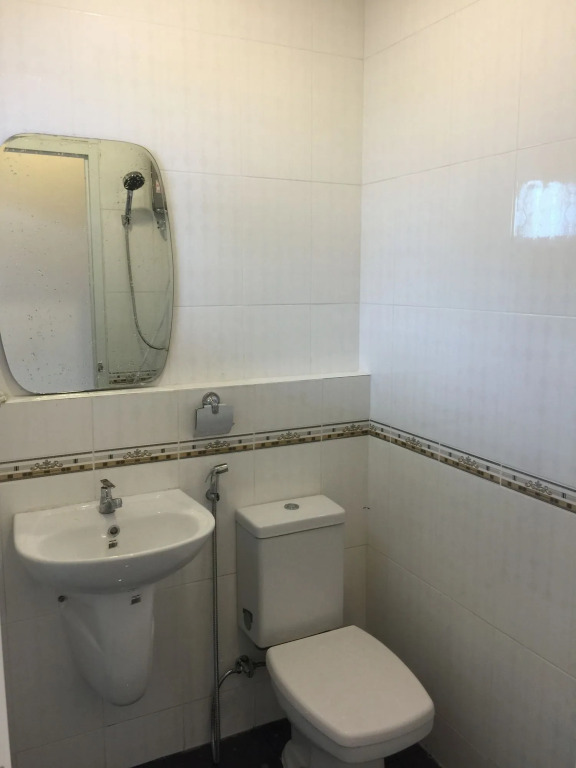 Krabi Town Sleeps 8 With Kitchen
