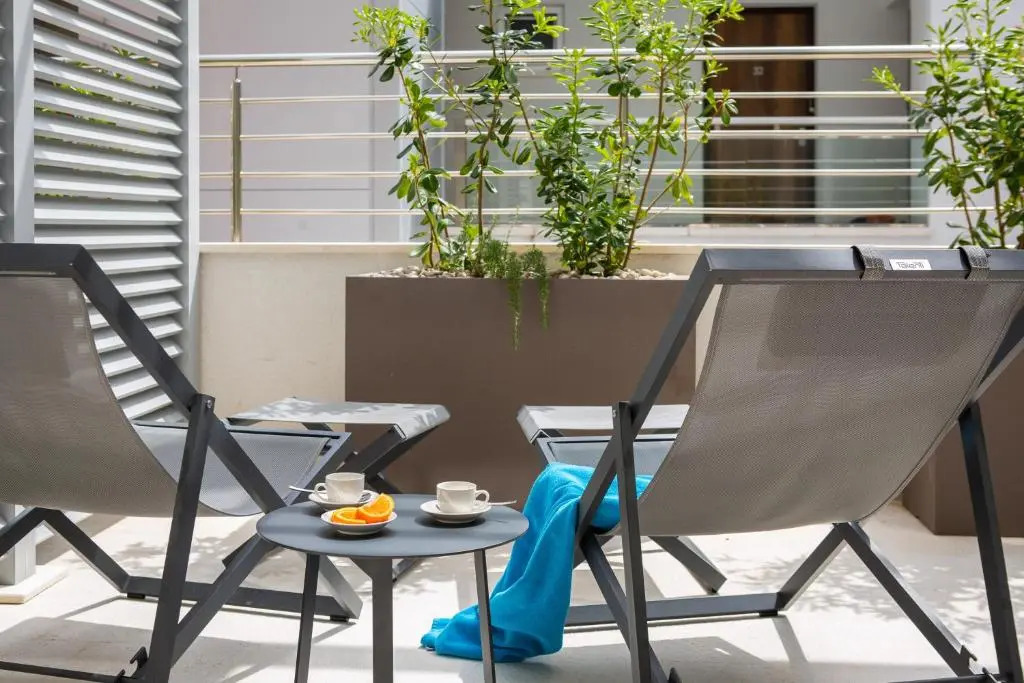 Noemia Apartments