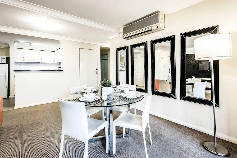 Two bedroom Apt next to Perth CBD with Parking.