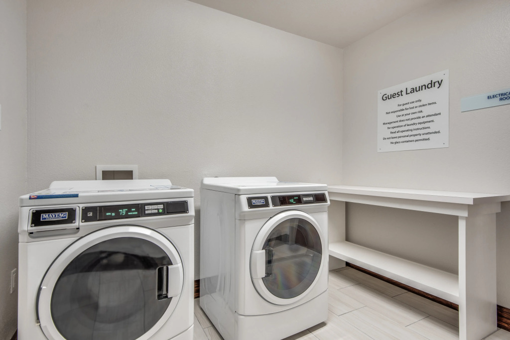 Holiday Inn Express & Suites Dallas North - Addison by IHG