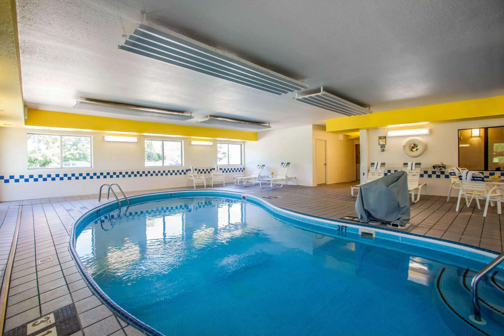 Comfort Suites Peoria I-74