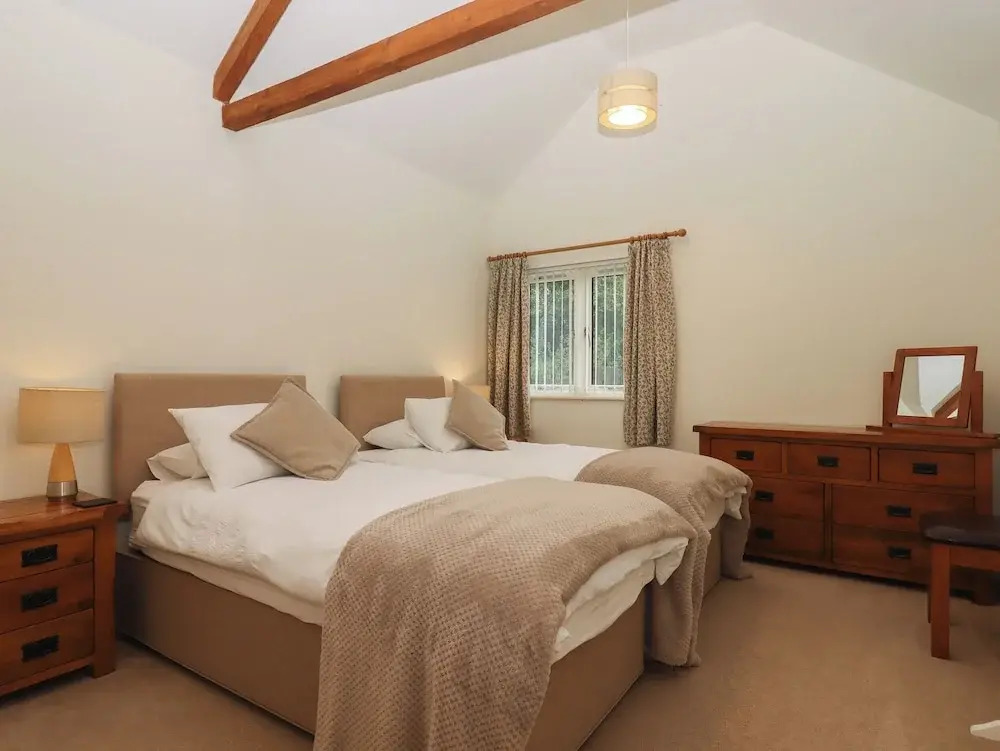 Binneford Barn