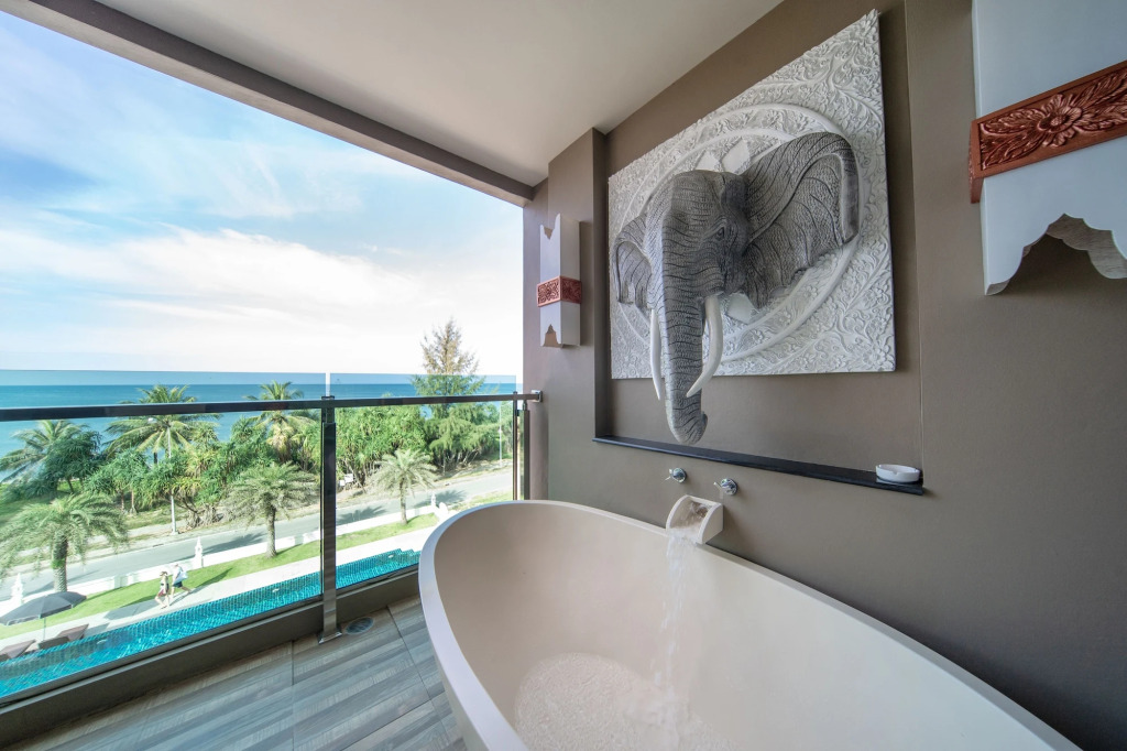 Maikhao Palm Beach Resort - SHA Plus