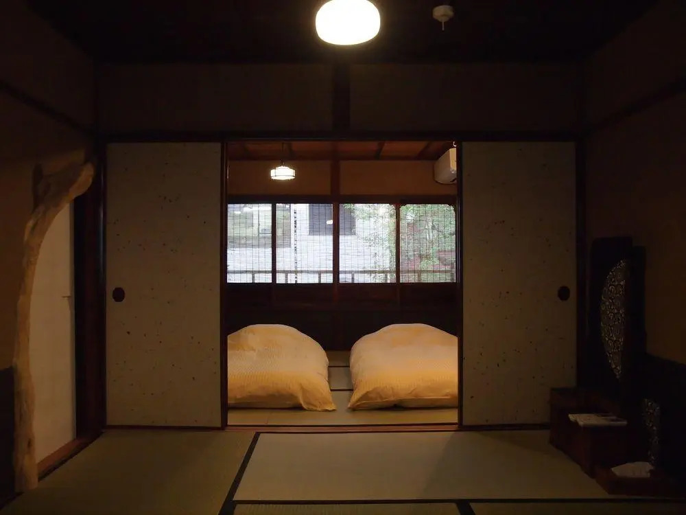 Kyoto Machiya Cottage karigane
