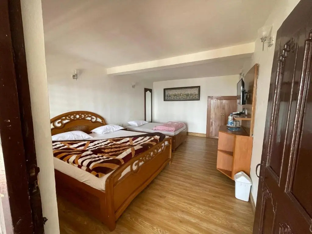 Shri Shail Inn