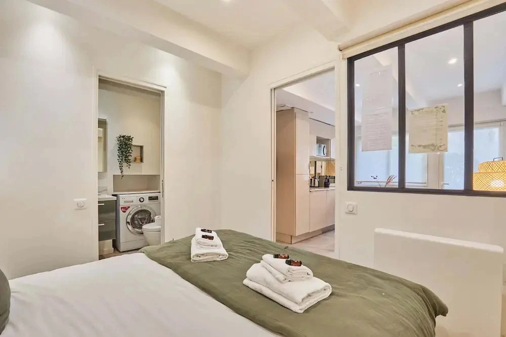 Charming Apartment Center of Paris Le Marais