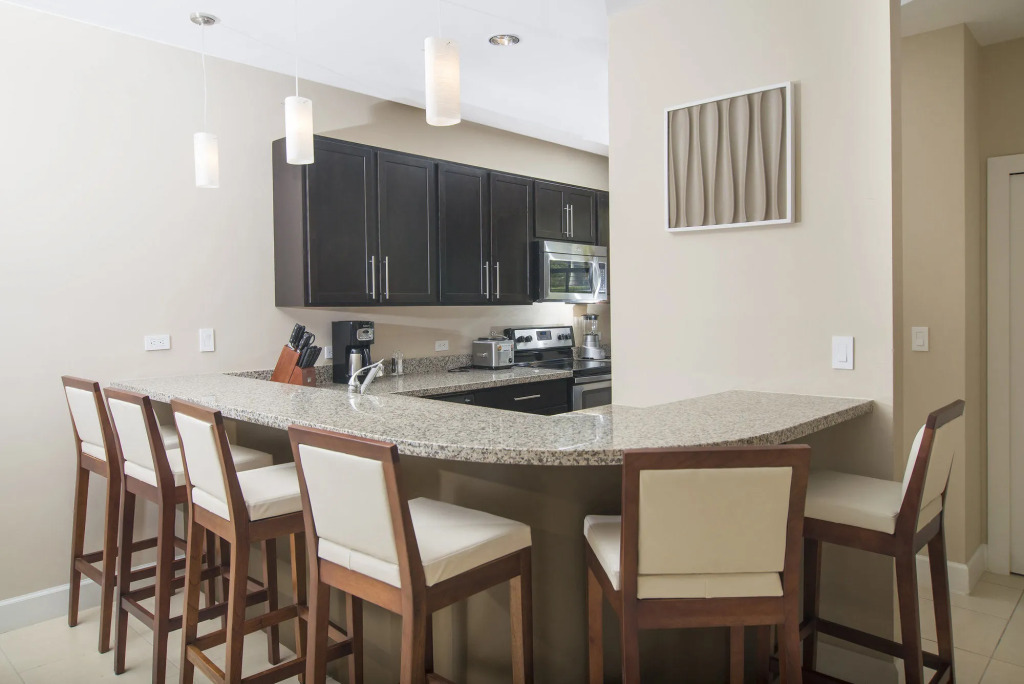 Breeze Private Residence Club