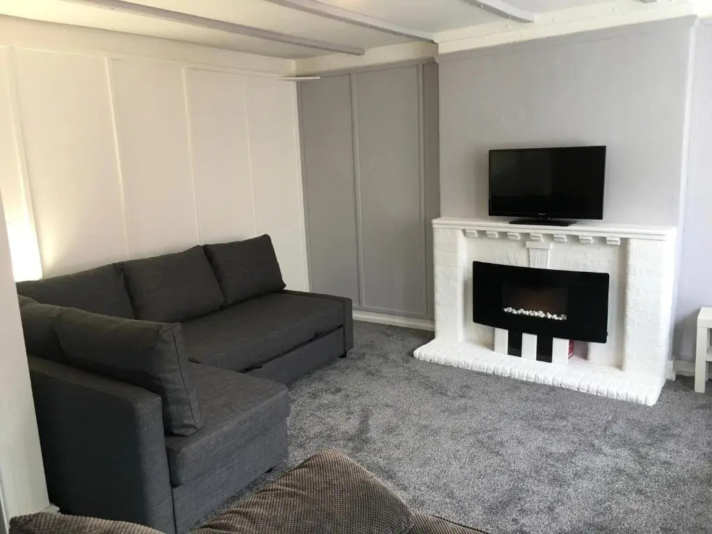 Ocean Apartment, 50 yds to Beach, Sleeps 10