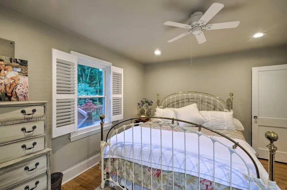 The Roost 2 Bedroom Home