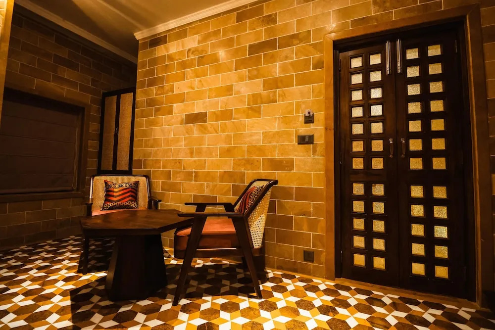 Guulab Haveli - Opp Fort
