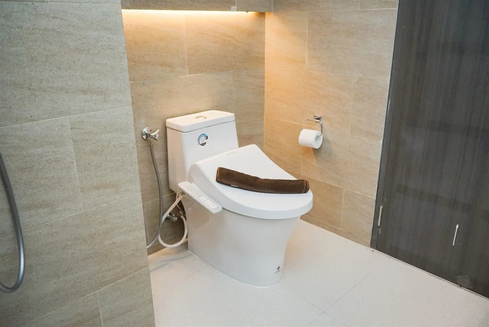 Simply Look Studio Apartment Carstensz Residence