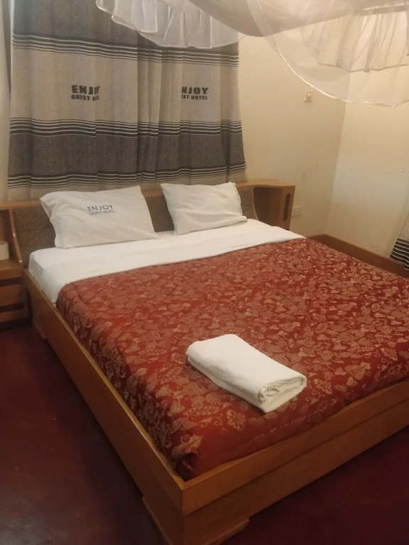 Enjoy Guest Hotel
